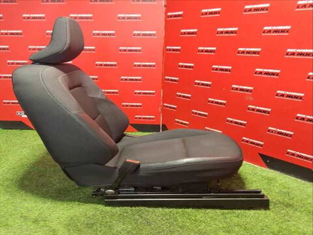 Foto 4ª: Asiento Delantero Izquierdo Renault Kangoo BLUE DCI 95 KJAB) 95CV 70KW [K9K 876,K9K 877] (2024)