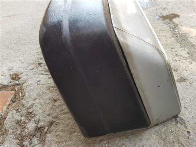 Foto 3ª: Paragolpes Trasero Mercedes 190 2.5 190 D 2.5 (201.126) [2.5 LTR. - 66 KW DIESEL]
