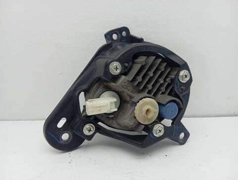 Foto 2ª: Faro Antiniebla Delantero Derecho Mazda 2 LUXURY 105CV 77KW [S5] (2018)