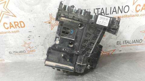 Foto 3ª: Caja Reles Fusibles Mercedes Clase C 160 220 T CDI 204.208) 170CV 125KW FAMILIAR [OM646811] (2008)