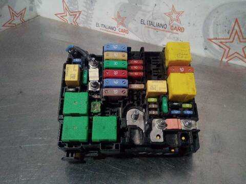 Foto 2ª: Caja Reles Fusibles Peugeot Expert PRO STANDARD 116CV 85KW FURGON [BH01] (2016)