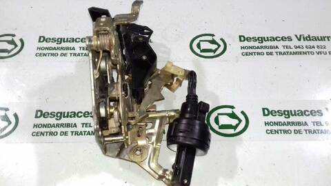 Foto 3ª: Cerradura Puerta Delantera Derecha Mercedes Clase C 160 1.8 16V CAT BERLINA 122CV 90KW [111920] (1996)