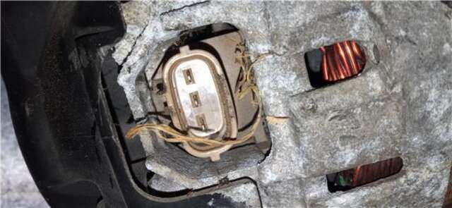 Foto 3ª: Alternador Mazda MX5 1.8 20 ANIVERSARIO [1.8 LTR. - 93 KW CAT] (NC)(2005-_) [L8]