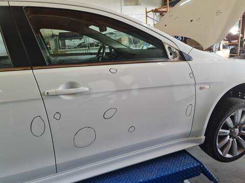 Puerta Delantera Derecha Mitsubishi Lancer INVITE 140CV 103KW