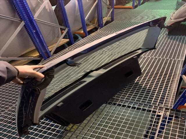 Foto 2ª: Portón Volkswagen Golf 1.8 GTI [AUM] (2001)