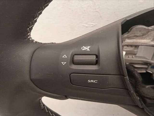 Foto 2ª: Volante Peugeot 2008 1.6 BLUE-HDI FAP 99CV 73KW [BH02] (2021)