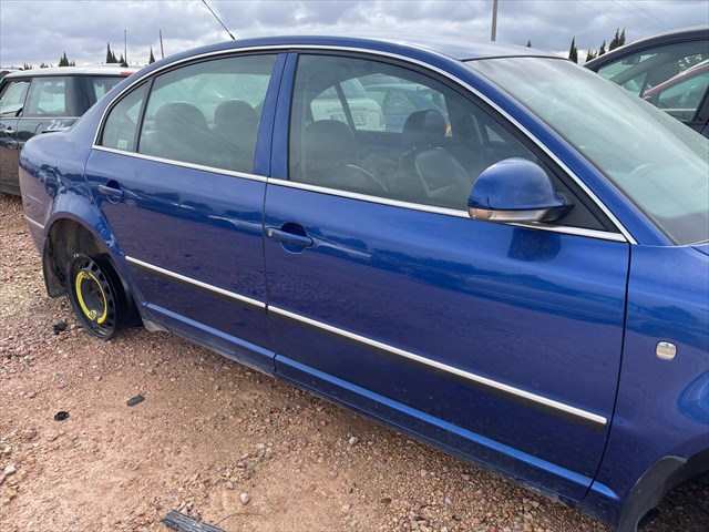 Foto 3ª: Puerta Delantera Derecha Skoda Superb 2.0 TDI 140CV [BKD] (2008)