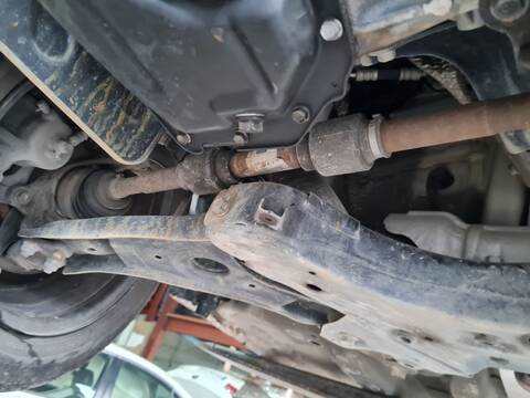 Transmision Delantera Derecha Kia Carens BASIC 135CV 99KW