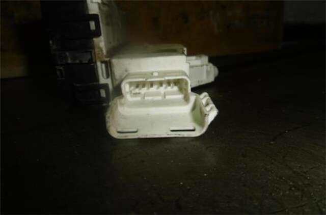 Foto 3ª: Cerradura Puerta Delantera Derecha Peugeot 407 2.0 HDI 135 [RHR (DW10BTED4)]
