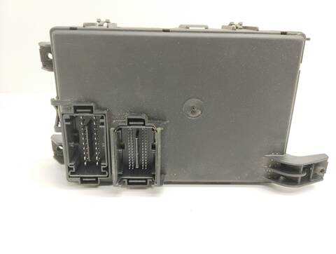 Foto 3ª: Caja Reles Fusibles Opel Corsa 1.3 16V CDTI CAT Z 13 DTH - L4I) 90CV 66KW [Z13DTH] (2007)
