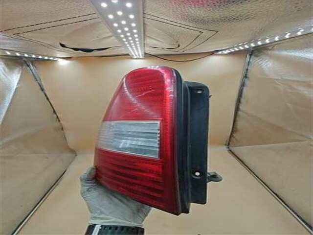 Foto 3ª: Piloto Trasero Izquierdo Kia Carnival 2.9 CDRI EX [2.9 LTR. - 106 KW CRDI CAT]