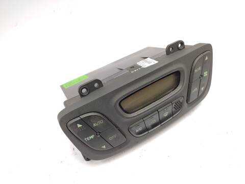 Foto 3ª: Mando Climatizador Hyundai Santa Fe 2.0 CRDI 113CV 83KW [4EA] (2004)