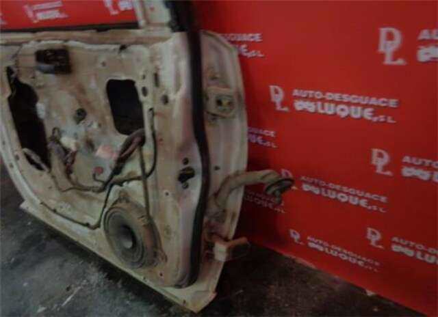 Foto 3ª: Puerta Delantera Izquierda Nissan X-Trail 2.2 DCI (T30)(06.2001-_) [YD22DDTi]