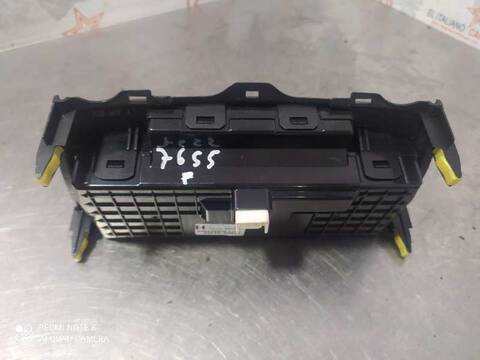 Foto 3ª: Mando Climatizador Toyota Auris HYBRID ACTIVE 99CV 73KW [2ZR] (2010)