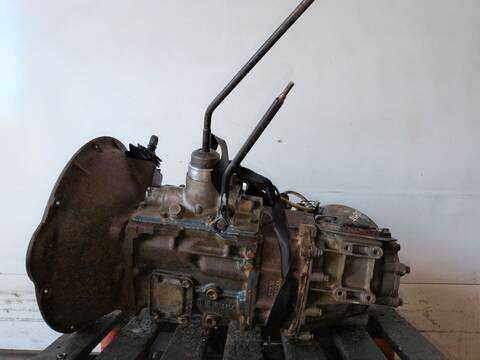 Foto 3ª: Caja Cambios Nissan Patrol SD33 (1988)