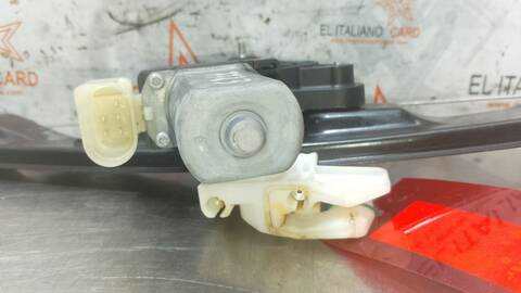 Foto 4ª: Elevalunas Manual Trasero Derecho Bmw Serie 3 315 318D M SPORT 150CV 110KW [B47D20A] (2015)