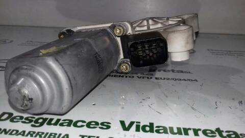 Foto 2ª: Elevalunas Eléctrico Delantero Izquierdo Mercedes Clase C 160 1.8 CAT BERLINA 143CV 105KW [271946] (2003)