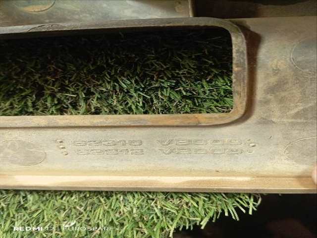 Foto 4ª: Rejilla Delantera Nissan Patrol 2.8 TD Y61 TD6 [RD28ETI] (1999)