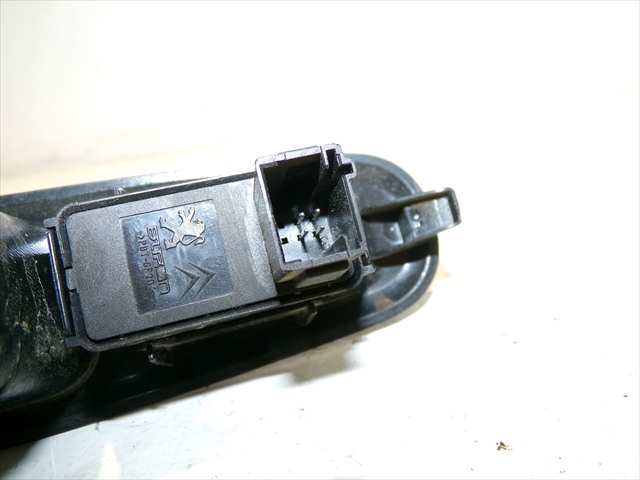 Foto 4ª: Botonera Elevalunas Peugeot 3008 1.6 G 2009-2013 (2011)