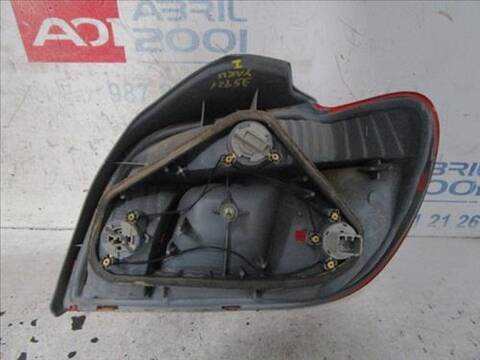 Foto 2ª: Piloto Trasero Izquierdo Toyota Yaris 1.0 16V 65CV 48KW [1SZ-FE] (1999)