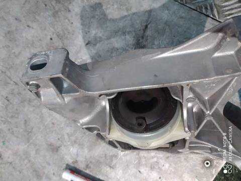 Foto 3ª: Cuna de Motor Peugeot 308 ACCESS 115CV 85KW [9H05] (2014)