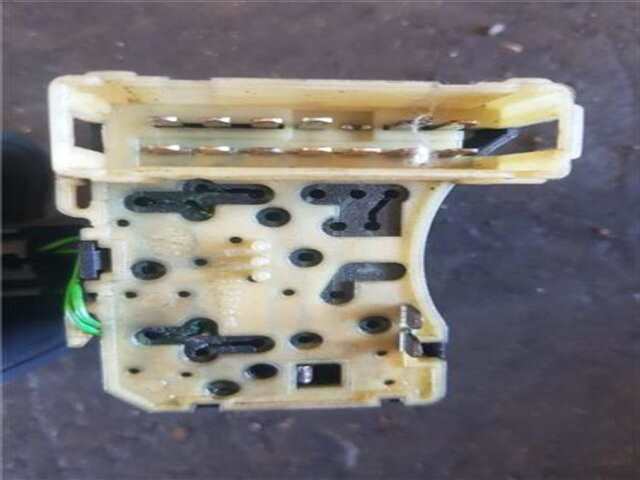 Foto 3ª: Mando Multifuncion Renault Kangoo 1.9 AUTHENTIQUE [1.9 LTR. - 47 KW DIESEL] [F8Q P6]