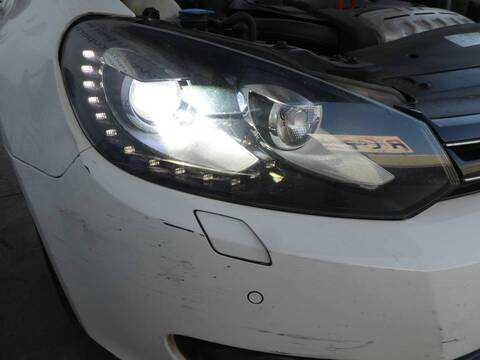 Foto 3ª: Faro Derecho Volkswagen Golf CAV (2011)