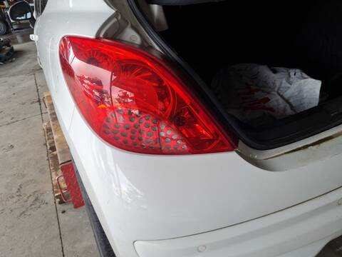 Foto 2ª: Piloto Trasero Izquierdo Peugeot 207 RC 174CV 128KW [5FY] (2008)