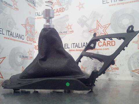 Foto 3ª: Palanca de Cambio Ford Focus TITANIUM 125CV 92KW [M1DD] (2015)