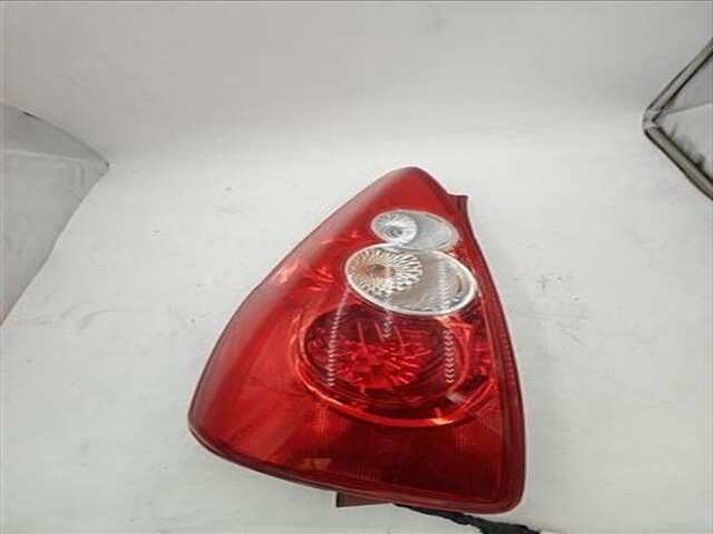 Foto 2ª: Piloto Trasero Izquierdo Mazda 5 2.0 CRTD SPORTIVE (105KW) [2.0 LTR. - 105 KW DIESEL CAT] [RF]