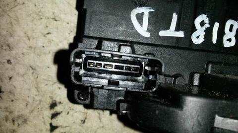 Foto 3ª: Cerradura Puerta Trasera Derecha Nissan Qashqai 2.0 16V CAT 141CV 104KW [MR20] (2009)