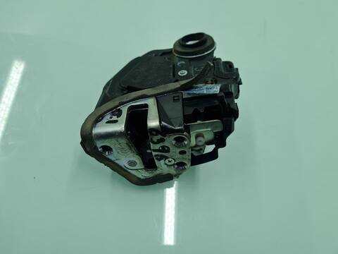 Cerradura Puerta Trasera Izquierda Toyota Land Cruiser LIFE 173CV 127KW
