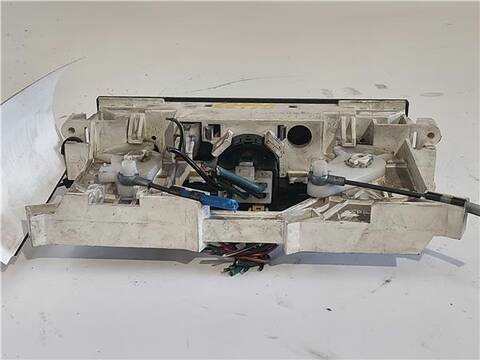 Foto 2ª: Mando Calefacción A. A. Mitsubishi Montero 2.0 GDI H67W H77W) 129CV 95KW [4G94] (2003)