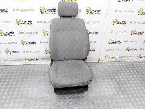 Asiento Trasero Central Volkswagen Transporter 2.5 116CV T4 AUT.