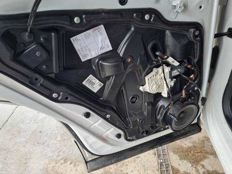 Elevalunas Manual Trasero Izquierdo Volkswagen Tiguan ADVANCE BLUEMOTION 140CV 103KW