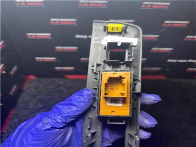 Foto 4ª: Mando Multifuncion Citroen Jumpy 1.6 CONFORT M [1 6 LTR. - 85 KW BLUE-HDI FAP] 116CV FURGON [BHX / DV6FCU]