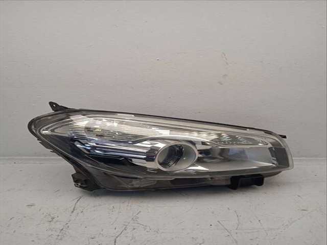 Faro Derecho Nissan Qashqai 1.5 DCI 106CV 78KW