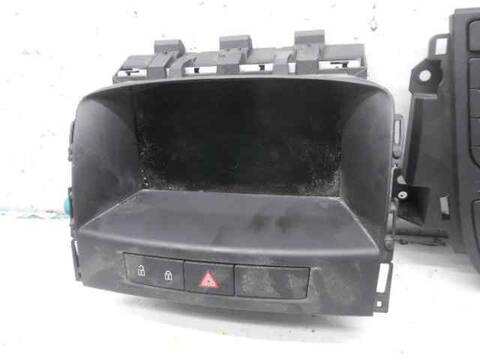 Foto 3ª: Sistema GPS Opel Astra EXCELLENCE 131CV 96KW [A17DTS] (2013)