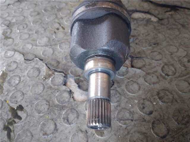 Foto 3ª: Transmision Delantera Izquierda Citroen C4 1.6 COLLECTION [1.6 LTR. - 80 KW HDI CAT (9HY - DV6TED4)] [9HY (DV6TED4)]