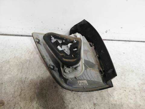 Foto 2ª: Piloto Trasero Derecho Opel Astra Z16XEP (2005)