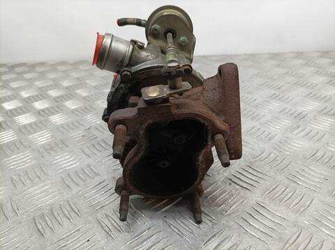 Foto 3ª: Turbocompresor Volkswagen Polo HIGHLINE 75CV 55KW [AMF] (2004)