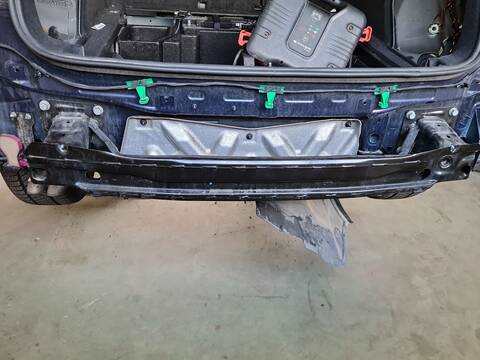 Refuerzo Paragolpes Trasero Audi Q5 2.0 TDI 150CV 110KW