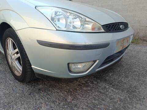 Foto 3ª: Paragolpes Delantero Ford Focus F9DA BERLINA (2004)