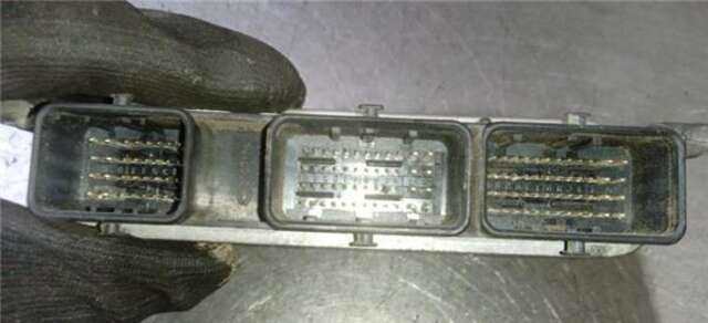 Foto 3ª: Centralita Motor ECU Renault Megane 1.6 AUTHENTIQUE [1.6 LTR. - 82 KW 16V] II COUPE/CABRIO (2003-_) [K4MD812]