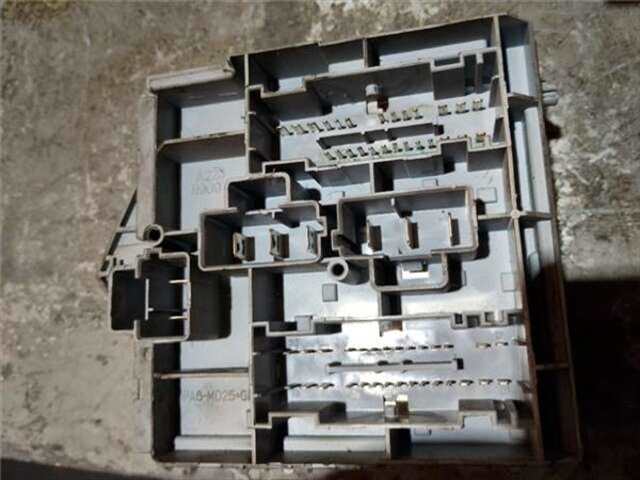 Foto 2ª: Caja Reles Fusibles Fiat Stilo 1.9 JTD (192_XE1A) [192 A1.000]