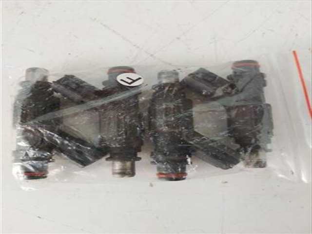 Inyectores Toyota Corolla 1.6 LINEA LUNA BERLINA [1.6 LTR. 81KW 16V]