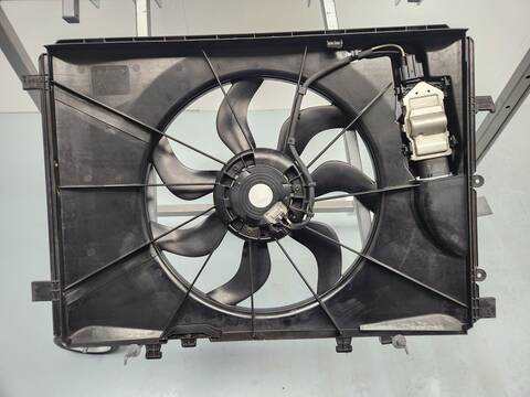 Foto 3ª: Electroventilador Mercedes Clase B 150 B 180 CDI BE 246.200) 109CV 80KW [651901] (2013)