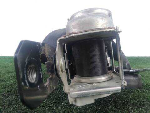 Foto 3ª: Cinturón Delantero Derecho Iveco Daily 33S16 35S16 35C16 40C16 50C16 156CV 115KW FURGONETA [F1AGL411A,F1AGL411B,F1AGL411G,F1AGL411N,F1AGL411U] (2019)