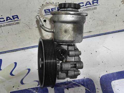 Foto 2ª: Bomba de Direccion Toyota Avensis 2.2 D-4D CAT 150CV [2ADFTV] (2003)