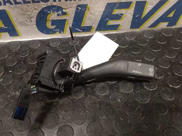 Mando Multifuncion Volkswagen Touran 2.0 TDI 0CV